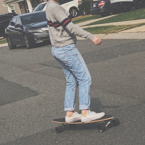 ♡ RARE BRANDY MELVILLE SWEATER ♡ - Picture 5 of 6